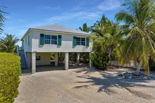 27415 Barbuda Ln, Ramrod Key, FL 33042 - Photo 3