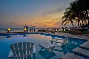 205 15th Cir, Key Colony Beach, FL 33051 - Photo 3