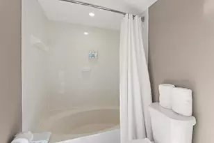 8304 Marina Villa Dr, Duck Key, FL 33050 - Photo 15