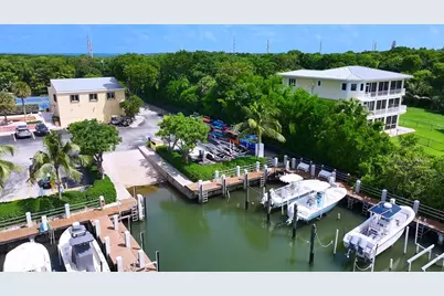 9812 Windward Avenue, Key Largo, FL 33037 - Photo 3