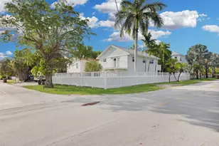 300 Ave C, Big Coppitt, FL 33040 - Photo 37