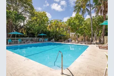1445 S 1445 Roosevelt Boulevard #411, Key West, FL 33040 - Photo 21
