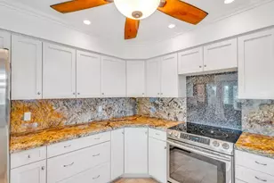 581 10th St, Key Colony Beach, FL 33051 - Photo 9