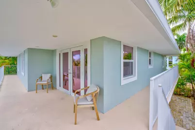 581 10th Street, Key Colony Beach, FL 33051 - Photo 11
