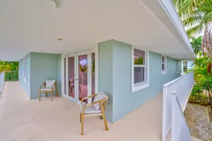581 10th St, Key Colony Beach, FL 33051 - Photo 11