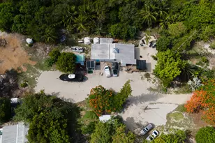 2231 Middle Torch Rd, Middle Torch Key, FL 33042 - Photo 23