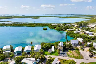 6 Beach Dr, Lower Sugarloaf Key, FL 33040 - Photo 11