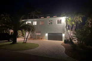 124 S Indies Dr, Duck Key, FL 33050 - Photo 3