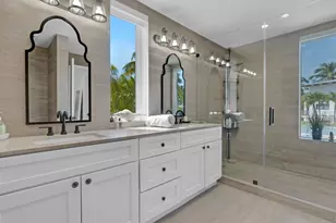 317 E Seaview Cir, Duck Key, FL 33050 - Photo 27