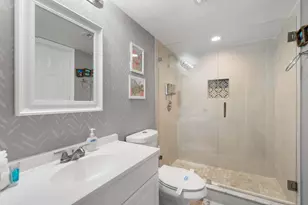 500 Burton Dr, Key Largo, FL 33070 - Photo 23