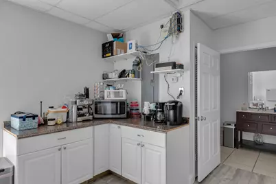 3718 N Roosevelt Boulevard, Key West, FL 33040 - Photo 11