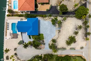 308 Sabal St, Duck Key, FL 33050 - Photo 9