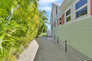 25368 2nd St, Summerland Key, FL 33042 - Photo 47