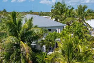 125 Sea Ln, Geiger Key, FL 33040 - Photo 9