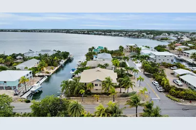 860 Lagoon Drive, Summerland Key, FL 33042 - Photo 3