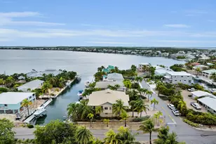 860 Lagoon Dr, Summerland Key, FL 33042 - Photo 3