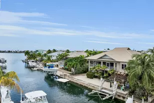 860 Lagoon Dr, Summerland Key, FL 33042 - Photo 3