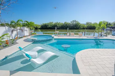 398 70th St Gulf, Marathon, FL 33050 - Photo 5
