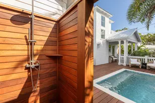 1010 Olivia St, Key West, FL 33040 - Photo 43