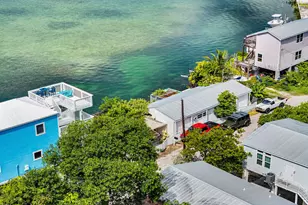 4 Shore Dr, Lower Sugarloaf Key, FL 33040 - Photo 5