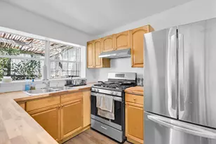 4 Shore Dr, Lower Sugarloaf Key, FL 33040 - Photo 11