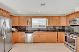 223 Treasure Harbor Dr, Plantation Key, FL 33036 - Photo 9