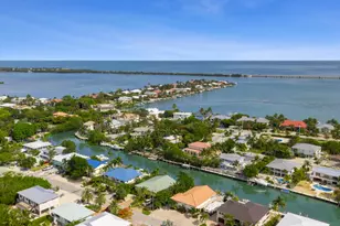 1100 S Indies Dr, Duck Key, FL 33050 - Photo 53