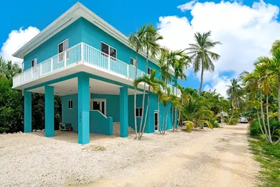 191 Carroll Street, Upper Matecumbe Key Islamorada, FL 33036 - Photo 1