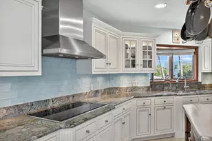 258 W Seaview Cir, Duck Key, FL 33050 - Photo 5