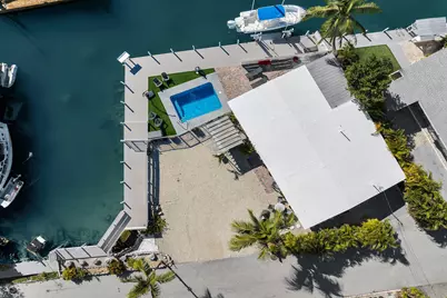 799 28th Street Ocean, Marathon, FL 33050 - Photo 1