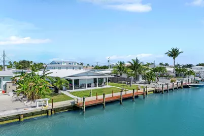 261 - 271 9th Street, Key Colony Beach, FL 33051 - Photo 5