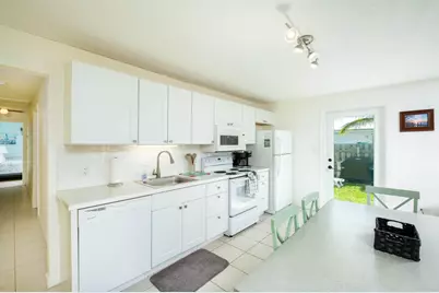 261 - 271 9th Street, Key Colony Beach, FL 33051 - Photo 11