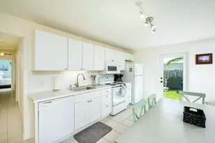 261 - 271 9th St, Key Colony Beach, FL 33051 - Photo 11