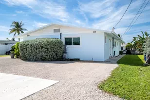 261 - 271 9th St, Key Colony Beach, FL 33051 - Photo 33