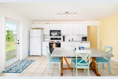 261 - 271 9th Street, Key Colony Beach, FL 33051 - Photo 35