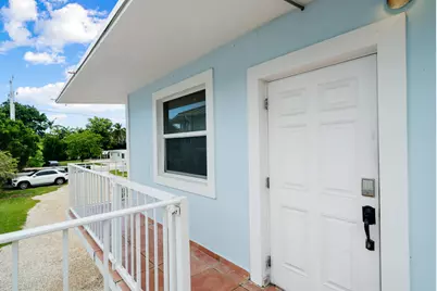 127 Seaside Avenue, Key Largo, FL 33037 - Photo 7