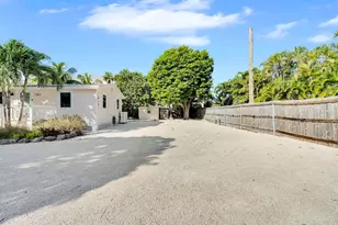 543 74th St, Marathon, FL 33050 - Photo 5