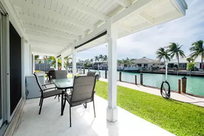 271 9th Street, Key Colony Beach, FL 33051 - Photo 5