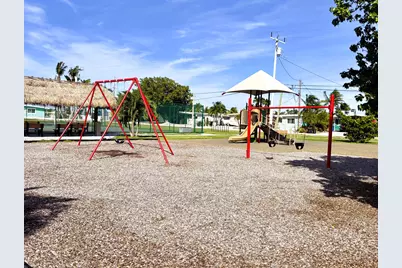 271 9th Street, Key Colony Beach, FL 33051 - Photo 39
