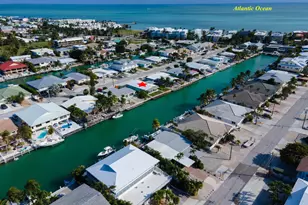 271 9th St, Key Colony Beach, FL 33051 - Photo 25