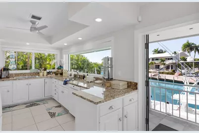344 E Seaview Drive, Duck Key, FL 33050 - Photo 9