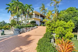 340 E Seaview Dr, Duck Key, FL 33050 - Photo 35