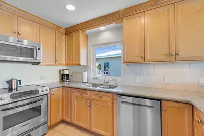 340 E Seaview Drive, Duck Key, FL 33050 - Photo 7