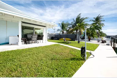261 9th Street, Key Colony Beach, FL 33051 - Photo 27