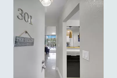88500 Overseas Highway #301, Plantation Key, FL 33070 - Photo 3