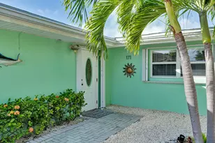 171 10th St, Key Colony, FL 33051 - Photo 13