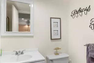 601 W Ocean Dr, Key Colony, FL 33051 - Photo 23