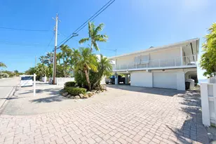556 E Caribbean Dr, Summerland Key, FL 33042 - Photo 11