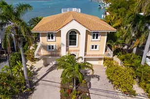 226 Corsair Rd, Duck Key, FL 33050 - Photo 3
