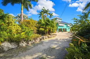 16640 Cypress Rd, Sugarloaf Key, FL 33042 - Photo 9